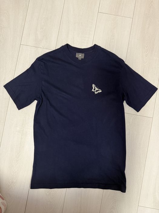 Тъмносиня тениска H&M (Butterfly Design)
