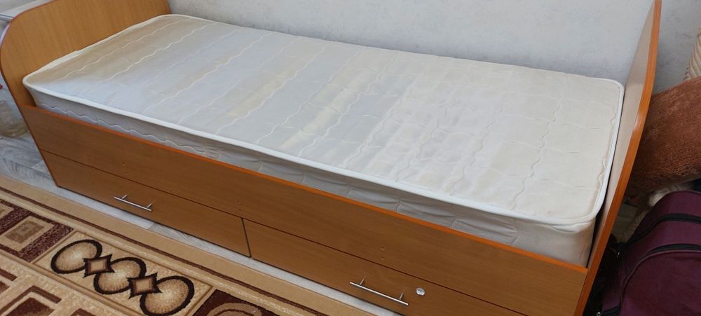 Кровать односпальная