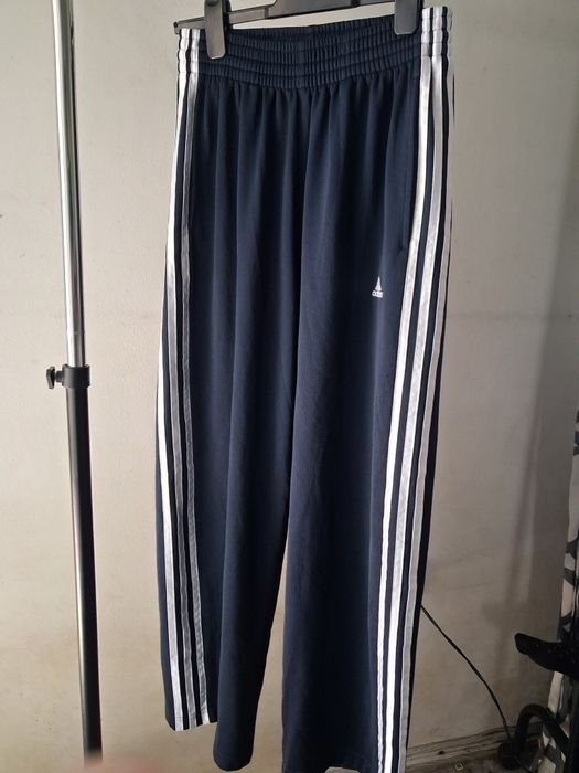 ADIDAS долници S,M,L