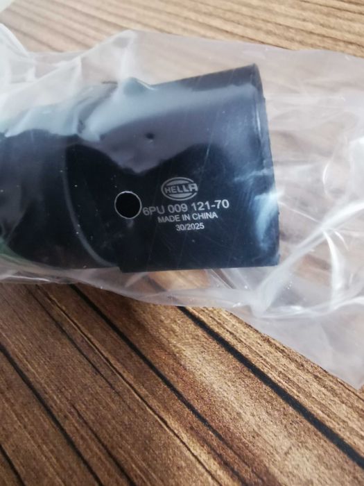 HELLA - Датчик положение на  разпределителния вал