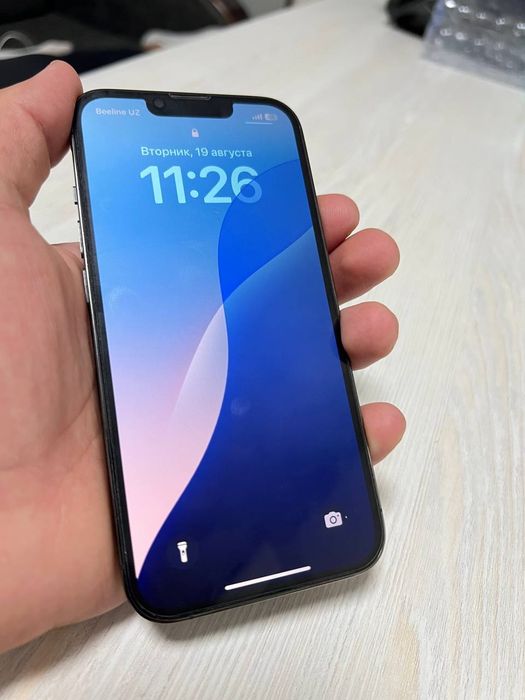 Iphone 13 pro amerkanskiy srochno sotiladi 

Pamit 128gb 

Rangi Qora