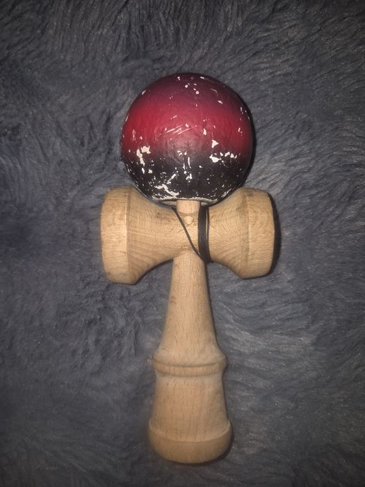 Vand Sau Schimb Kendama X