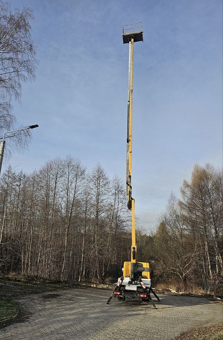 Închiriez Nacelă pentru lucru la înălțime