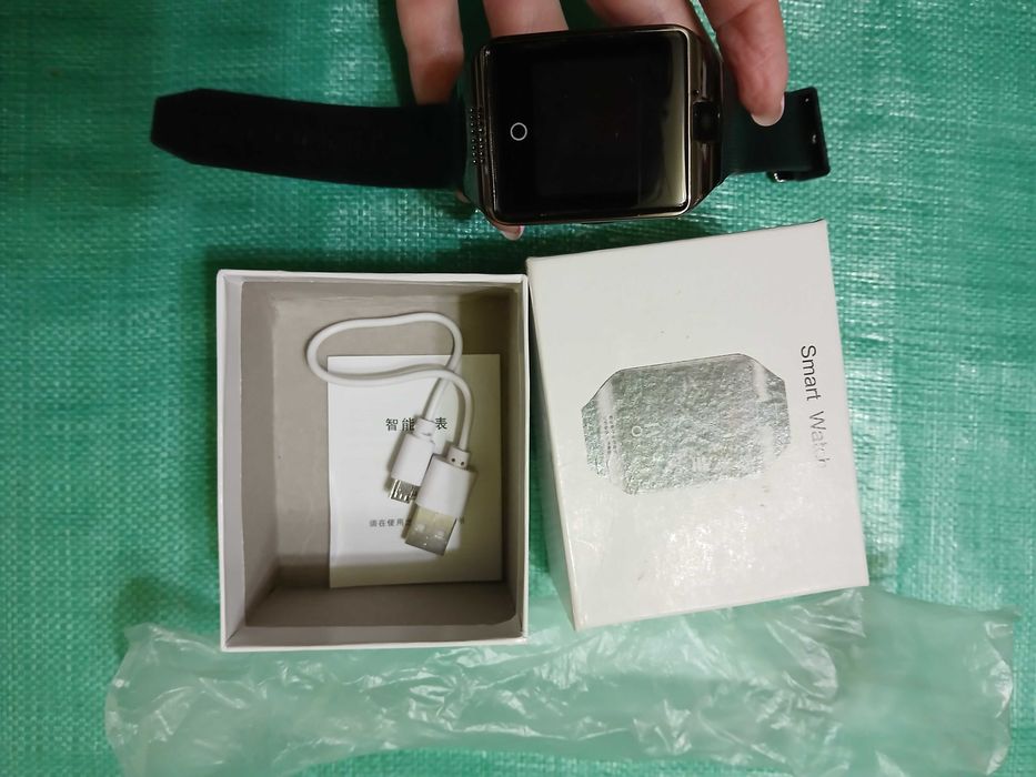 Smartwatch cu SIM card, camera, difuzor, incarcare USB, Nou la cutie