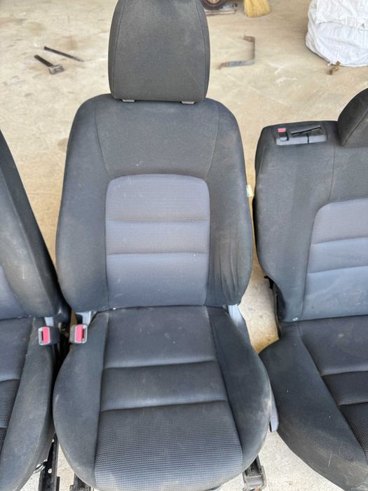 салон за mazda 6 хечбек