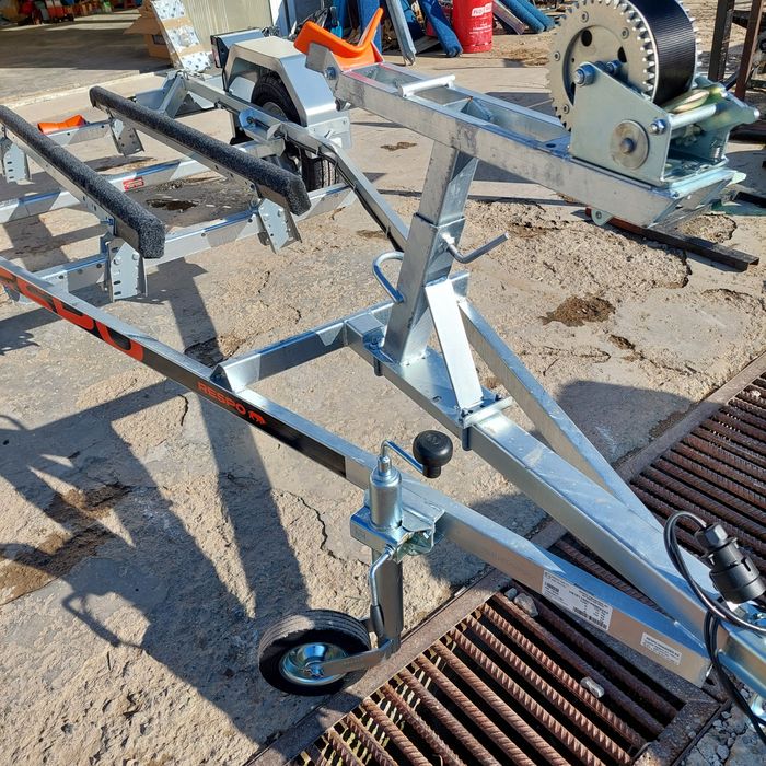 Колесар за малък джет дължина до 330см марка RESPO 750V391T160 ПРОМО!