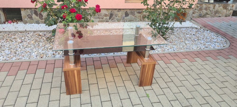 Masuta de sticla