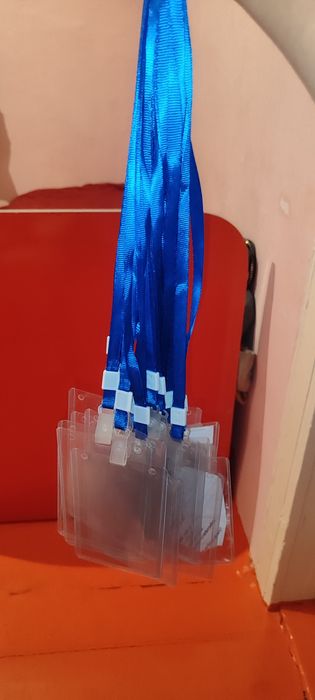 Продам бейджик .