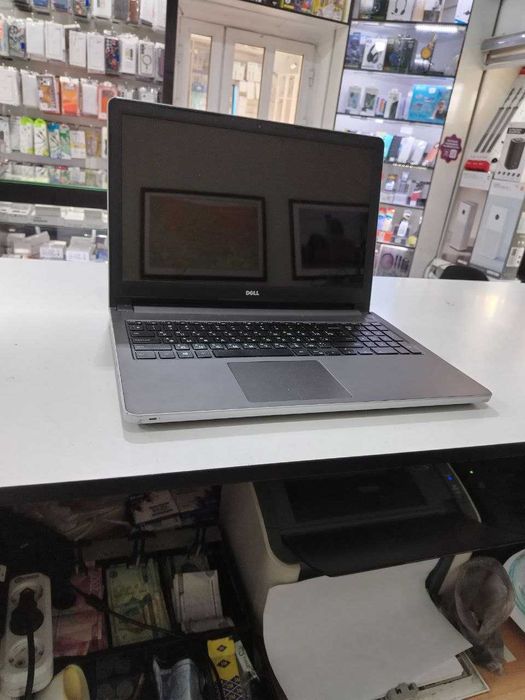 Ноутбук DELL P51F