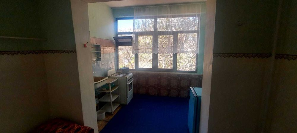 Срочно продаётся 1 комнатная квартира на 3 этаже. Ориентир 5 мкр