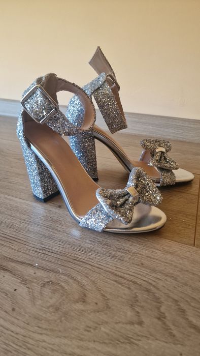 Официални сандали