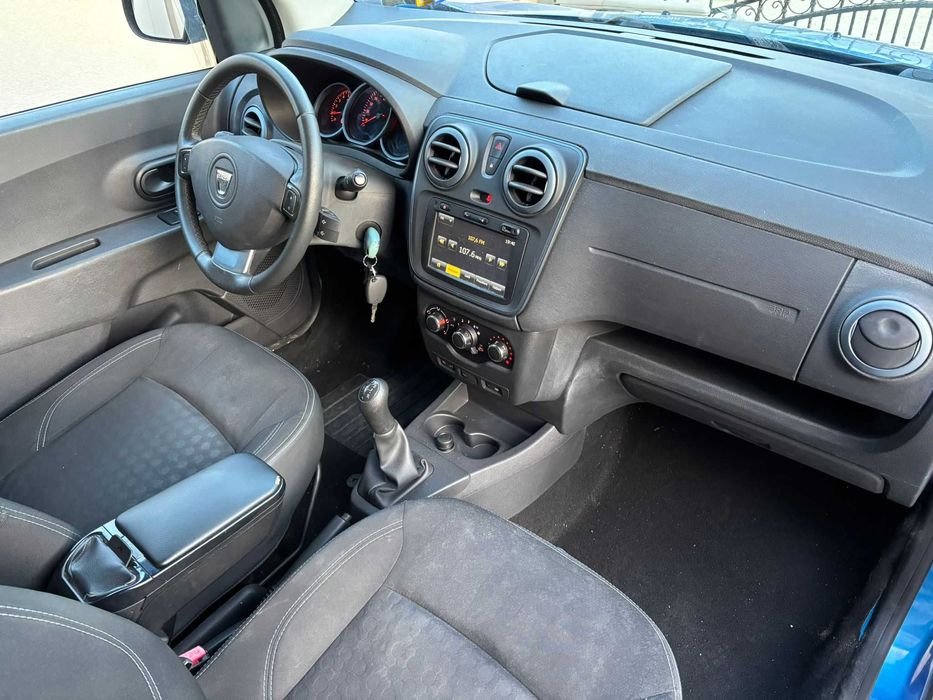 Dacia Lodgy Stepway 1.2 TCE / Fabricatie 06.2015/ 109000 km