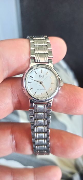 Дамски Часовник Q&Q супер запазен