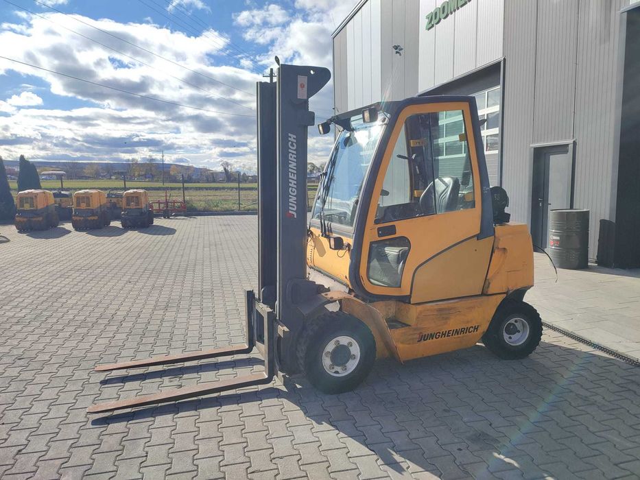 Motostivuitor Dizel Jungheinrich DFG425s 2,5 Tone