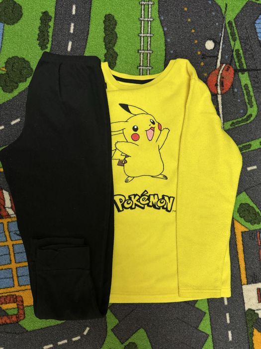 Pijamale C&A 128 si 134