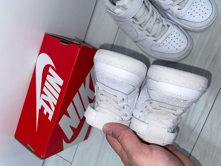 Adidasi originali , ghete Nike Borough Mid 2 28 EU