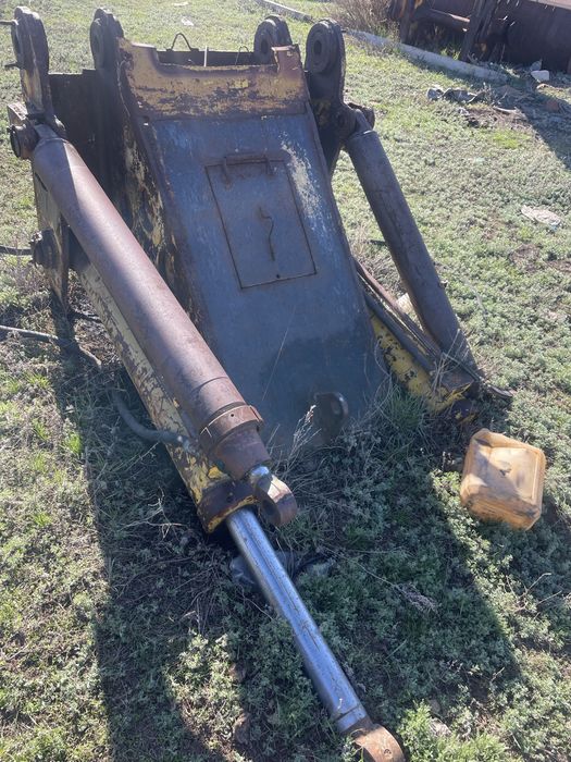 Продам навесное погрузчик  на К-700