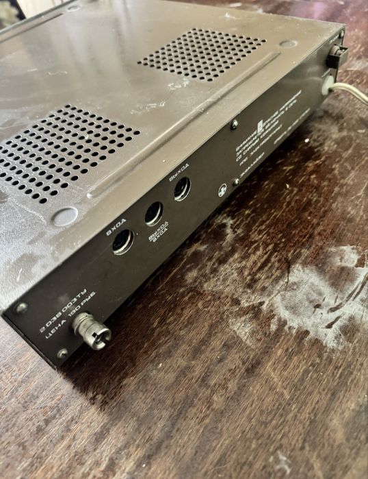 Продам аппрат для музыки