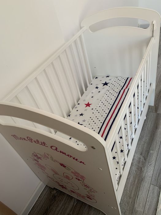 Продам манеж с полкой