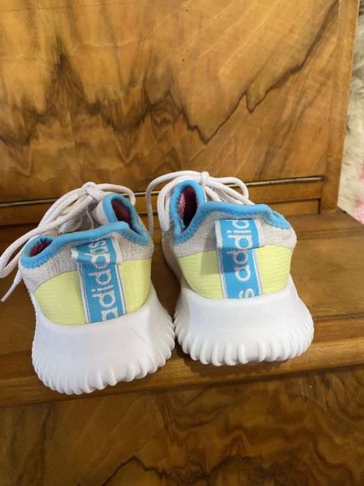 Маратонки Adidas