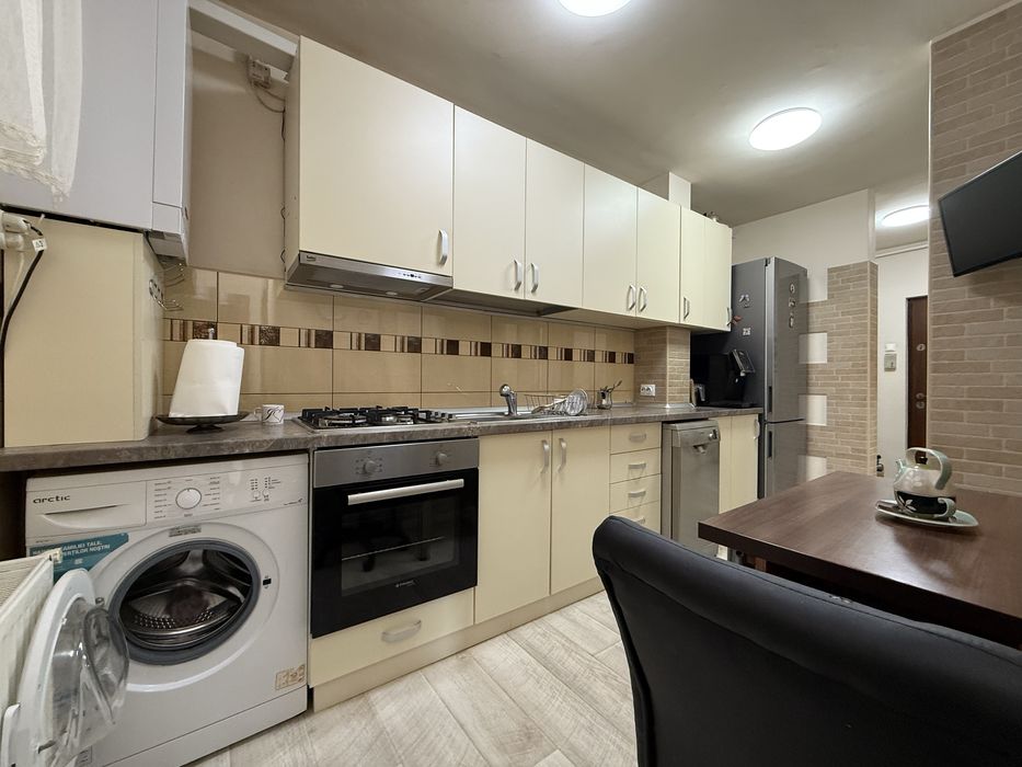 Apartament cu 2 camere de inchiriat
