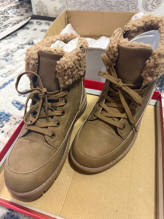 Женские сапожки новые