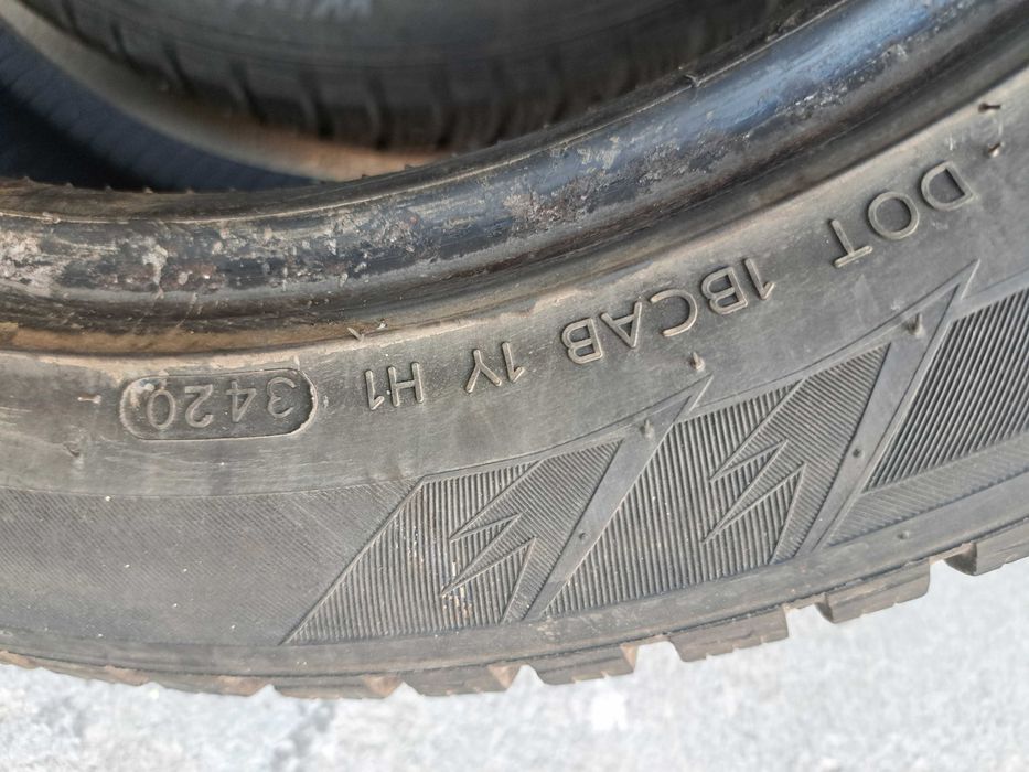 4бр. 225/50/17 зимни гуми с шипове
