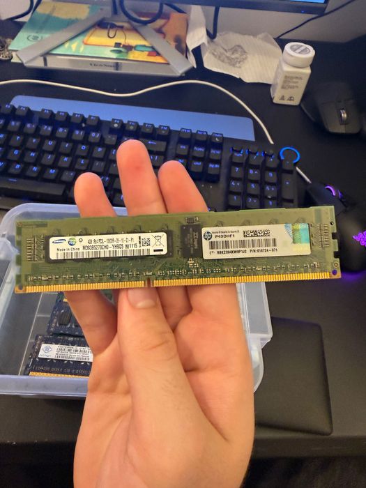 x26 sticks 4gb of server DDR3 ram