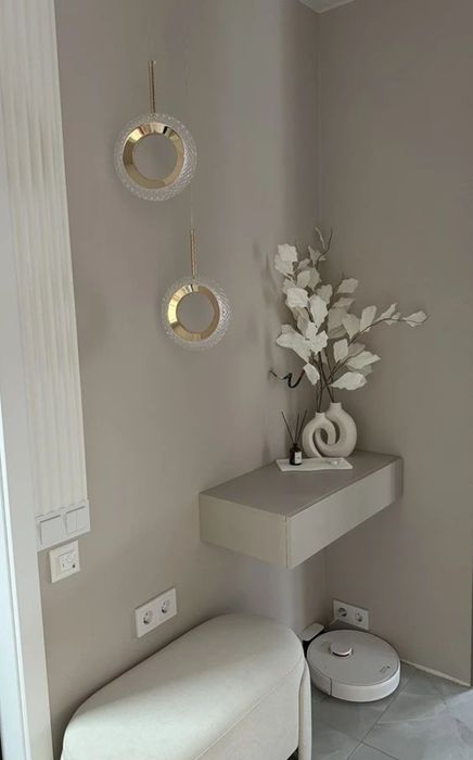 Керамическая ваза для цветов и сухоцветов интерьерная