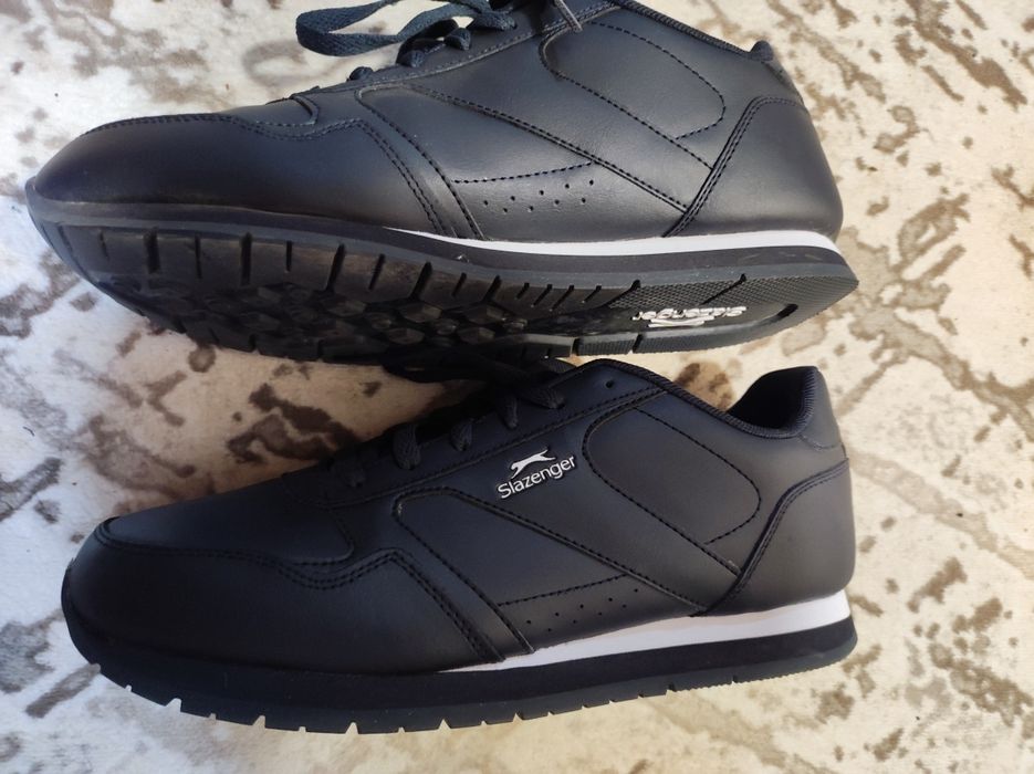 Маркови маратонки Slazenger