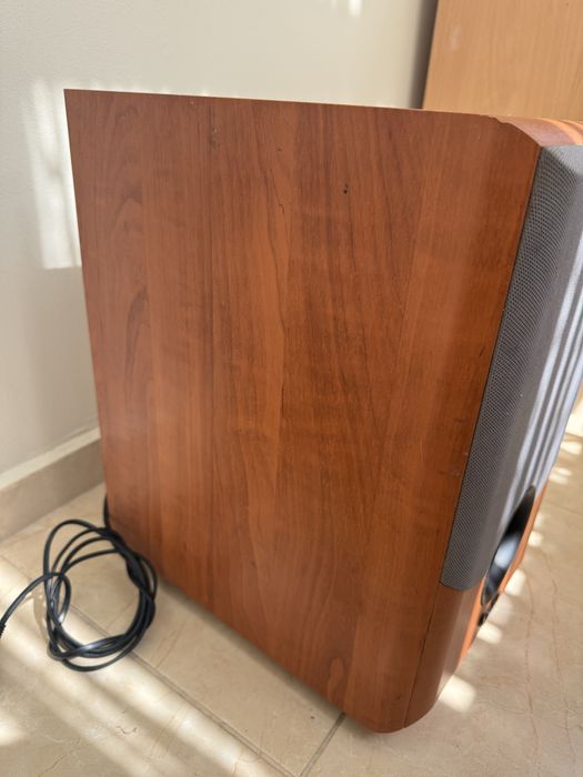 Infinity Junior Sub Активен Subwoofer