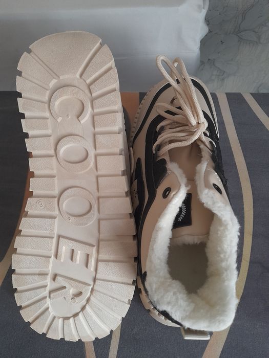 Ботинки - кроссовки, женские.