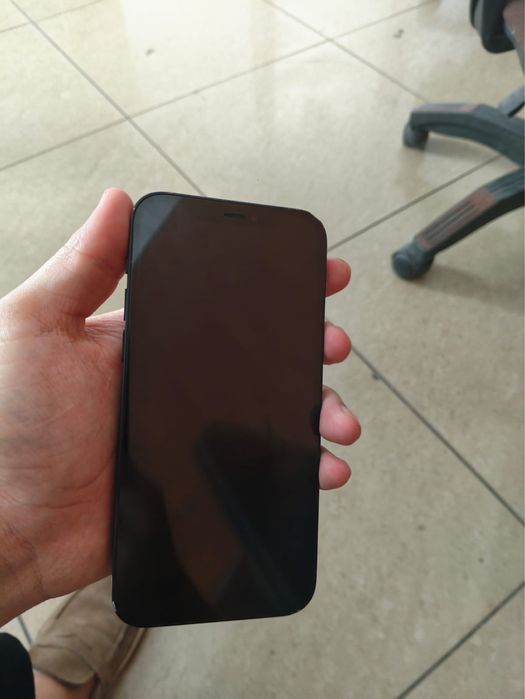 Продается Iphone 12