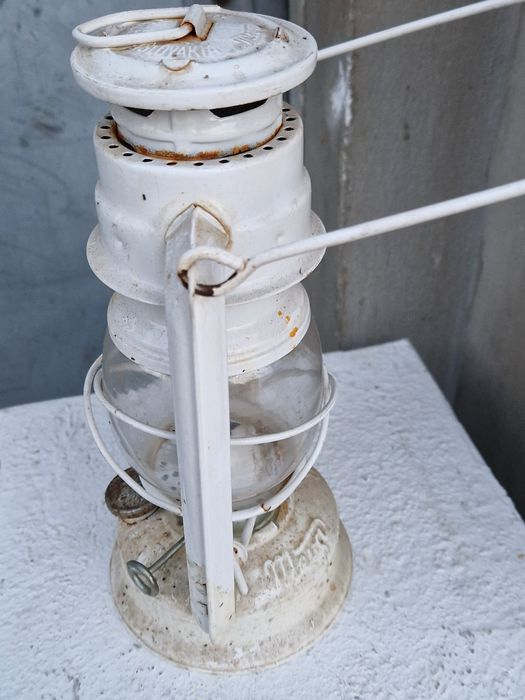 Vând felinar cu petrol lampant