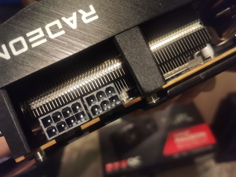 Placa video AMD Rx 6700xt Asus Dual 12 Gb  ca noua