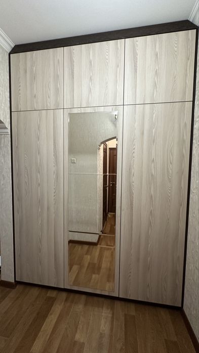 Продам встроенный шкаф