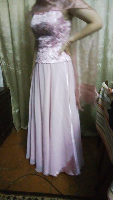 Красивое платье на узату