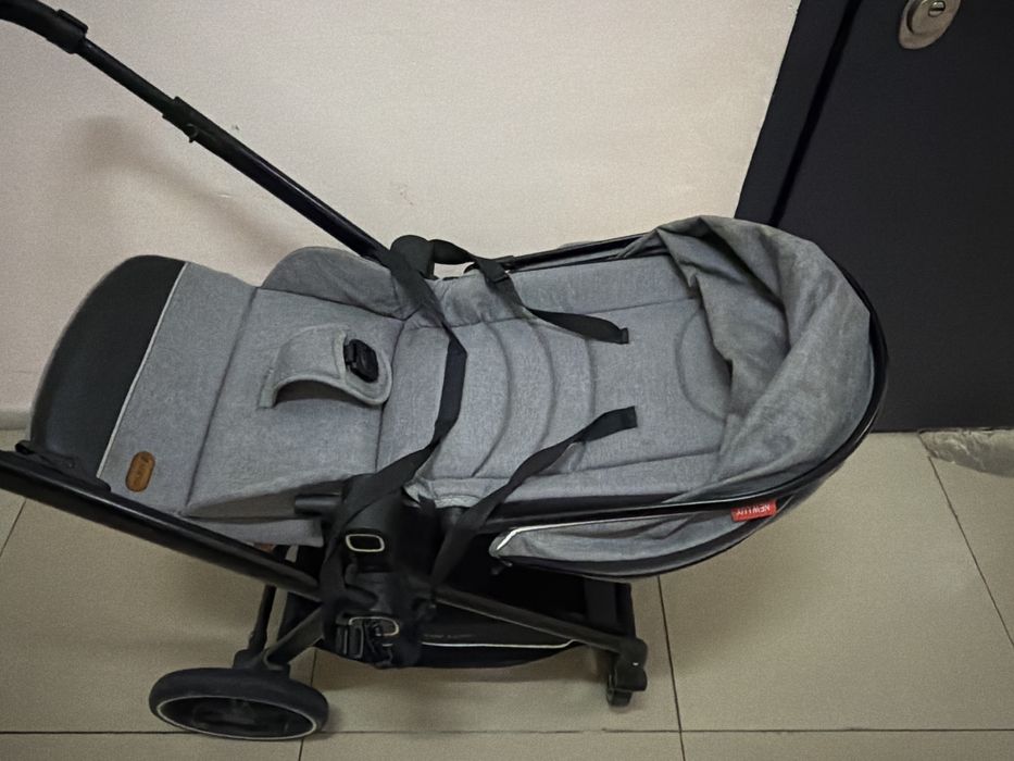 Коляска детская прогулочкая