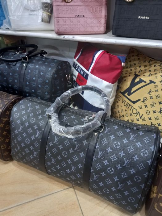 Geanta de Voiaj LV, noua