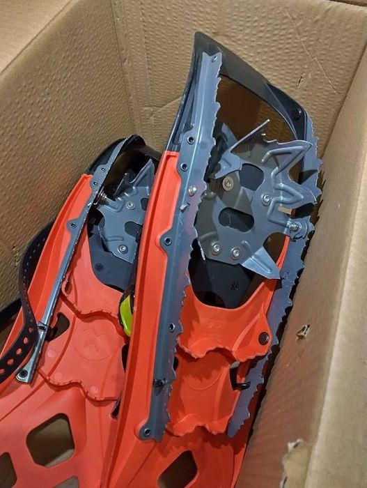 Подарявам снегоходки и щеки за ремонт (Лично предаване Варна)