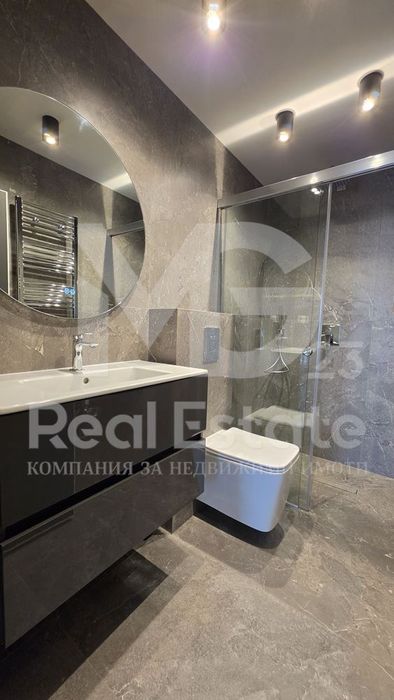 2-стаен в Пловдив-Център площ 75 цена 700