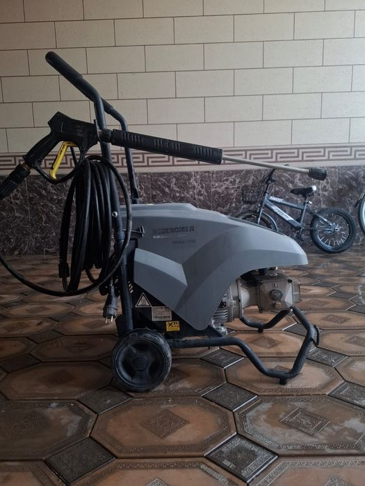 Мойка высокого давление Карчер