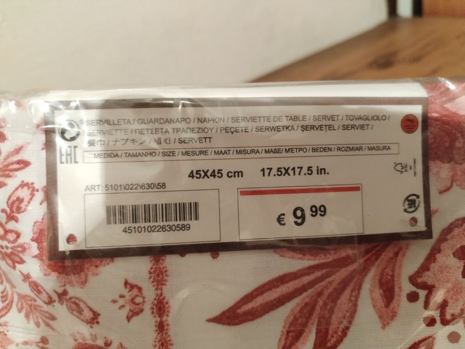 ZARA Тканевые салфетки новые