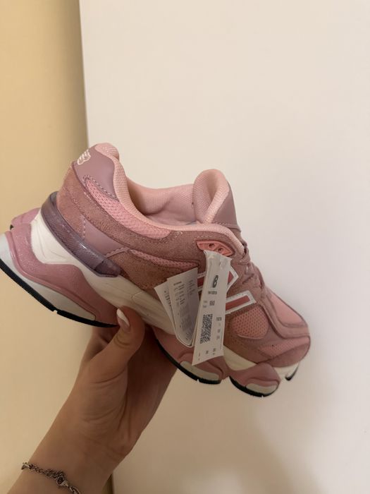 Маратонки new balance