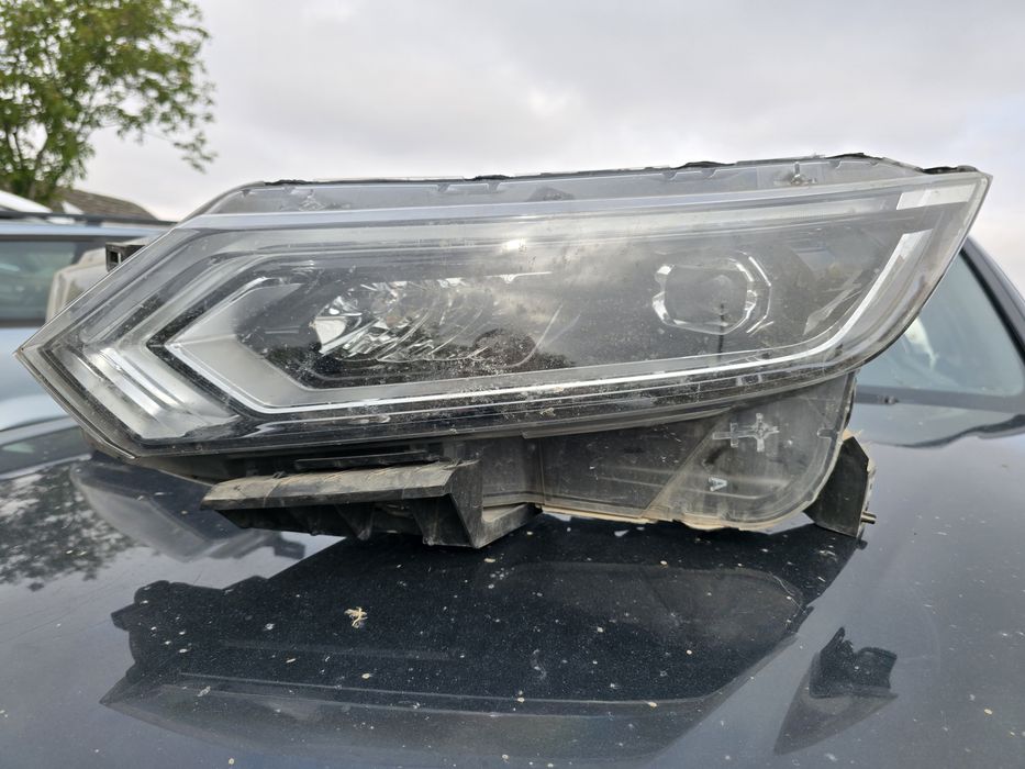 Продавам фарове нисан кашкай фулл лед