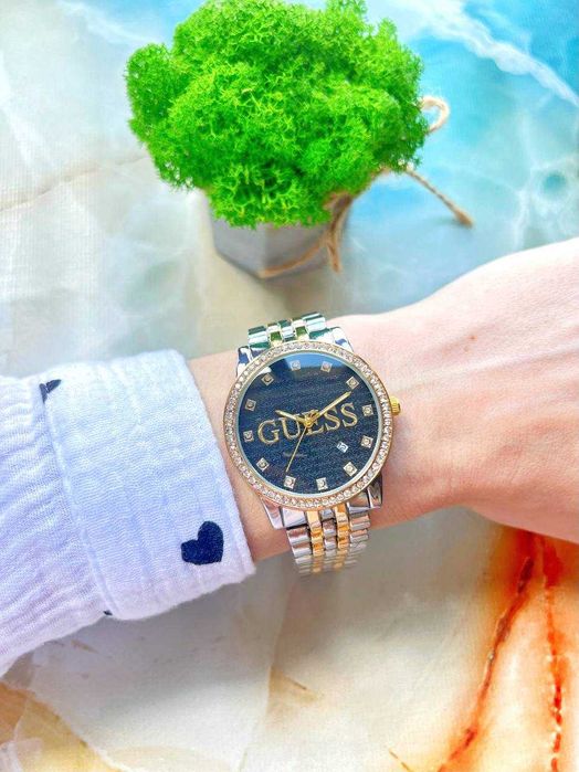 Ceas de mână damă Model 2 – Design Elegant – Cutie Cadou Inclusă