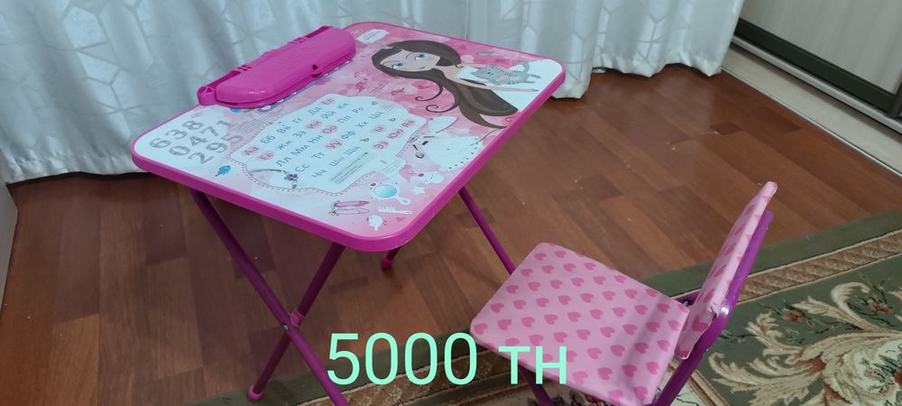 Продам детский столик