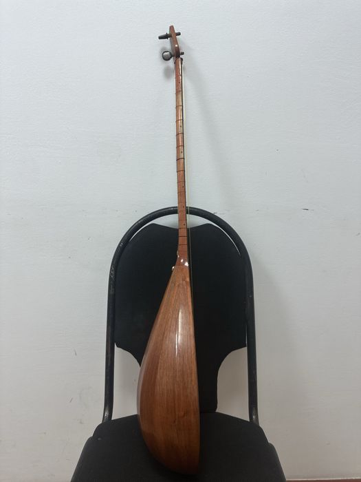 Кәсіби концерттік Домбыра Конкурстарда ойналып жүрген