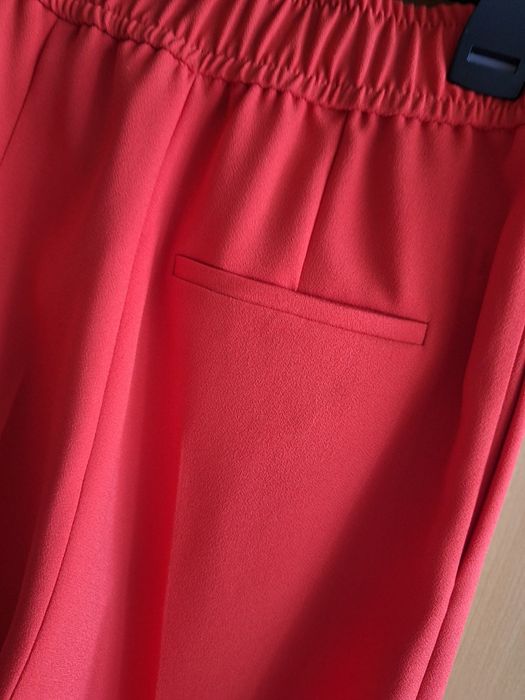 Нов дамски панталон Hugo