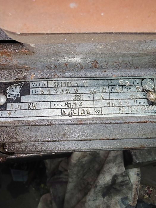 Электро двигатель 1.1 КВ